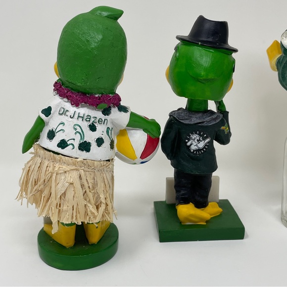 Bobblehead Maynard’s Mallard Set of 5 Desk Decor 2013 - Picture 10 of 15